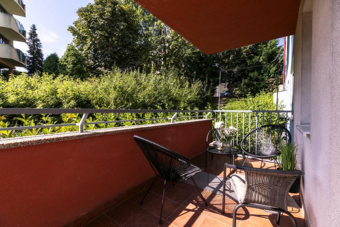 Alure Residences 2 & 24H Self Check-In, Parking In The Garage In The Apartment Building Included, New Building, Terrace, Green Location With A Forest Park With A Lake, Children'S Playground Banská Bystrica Eksteriør billede